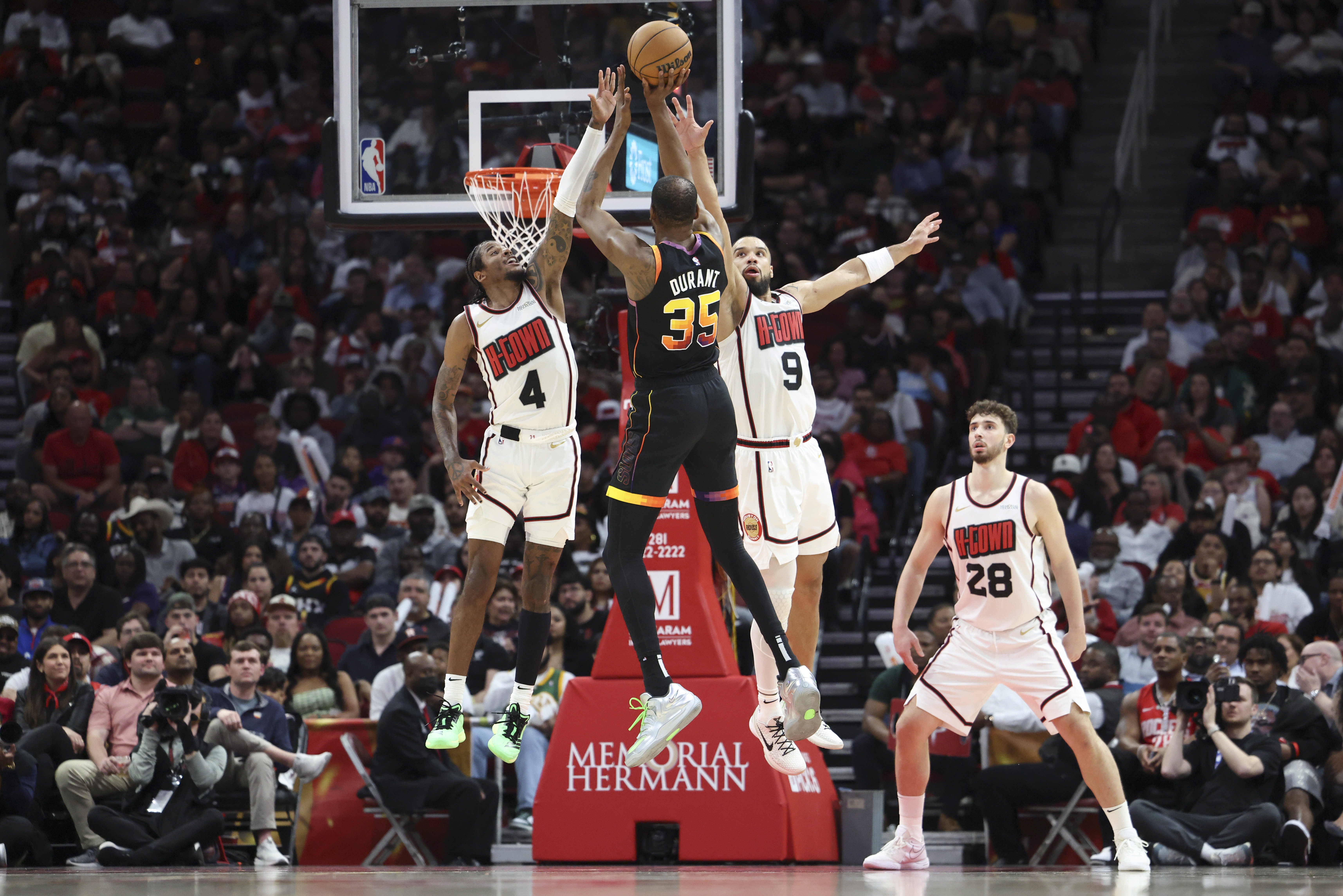 新援实力评估:杜兰特助力火箭冲击冠军,湖人掘金引援成效解析