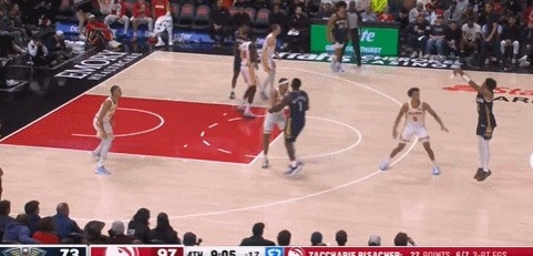 开云手机注册-垃圾时间的王！普尔接球命中超远追身三分